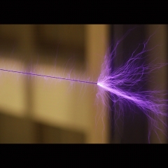 Wyładowania elektryczne Teslacoil